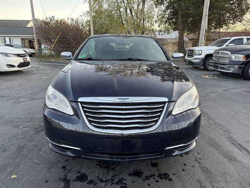 2011 Chrysler 200 Limited