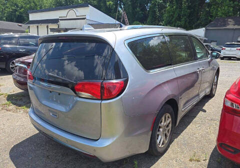 2020 Chrysler Pacifica Touring L