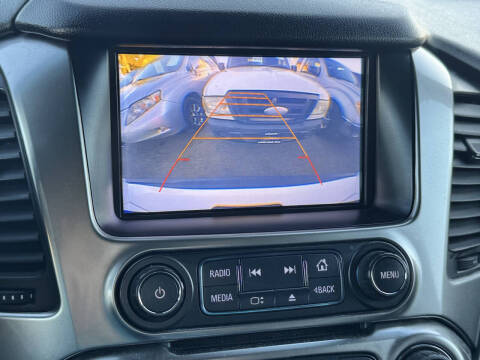 2017 Chevrolet Suburban LT