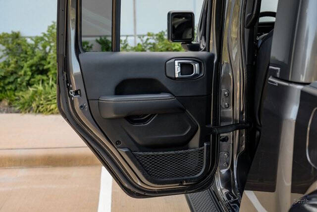 2024 Jeep Gladiator Sport