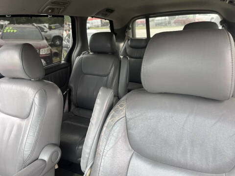 2004 Toyota Sienna