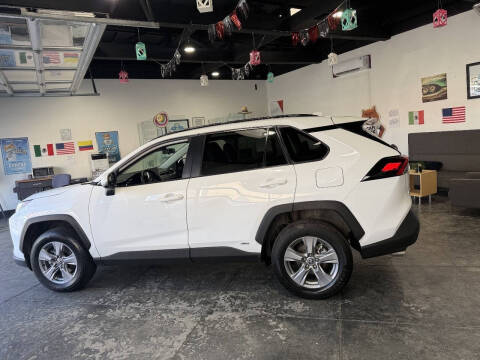 2023 Toyota RAV4 Hybrid XLE
