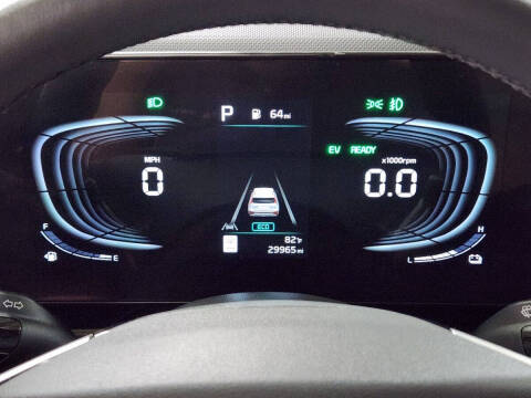2023 Kia Niro SX