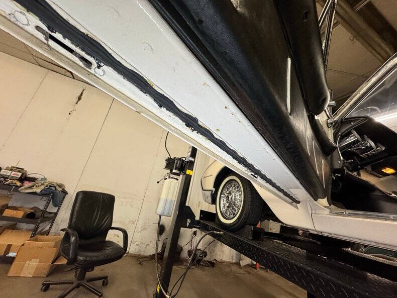 1961 Ford Thunderbird