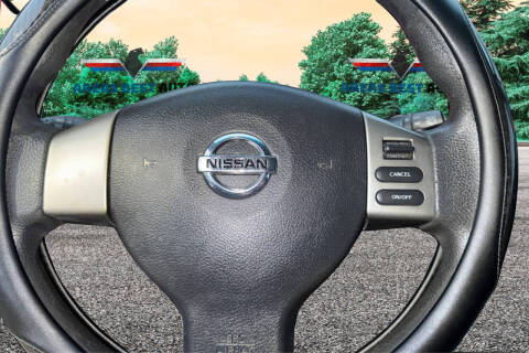 2011 Nissan Versa 1.8 S