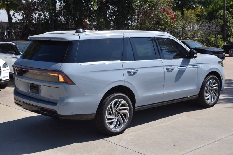 2025 Lincoln Navigator Reserve