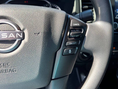 2022 Nissan Frontier SV