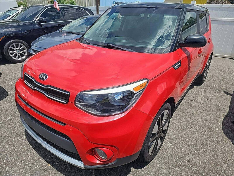 2017 Kia Soul +
