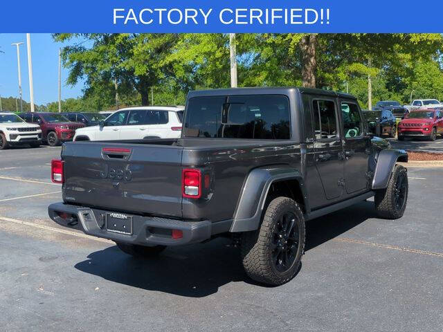 2025 Jeep Gladiator NightHawk