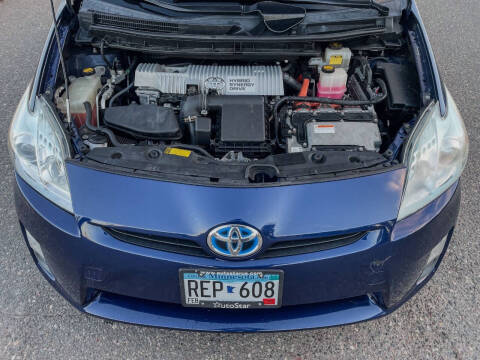 2010 Toyota Prius III