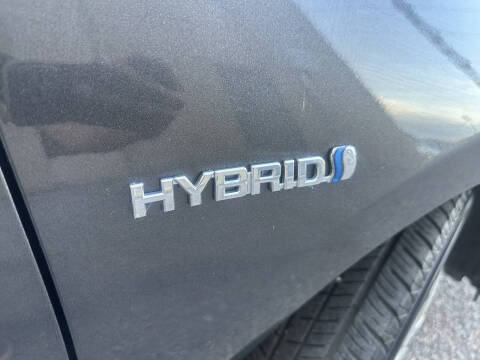 2013 Toyota Prius c Two