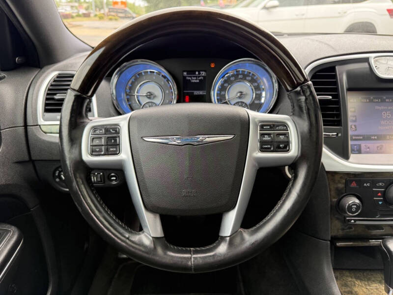2011 Chrysler 300 C