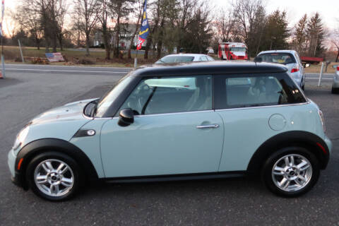 2012 MINI Cooper Hardtop for sale at GEG Automotive in Gilbertsville PA