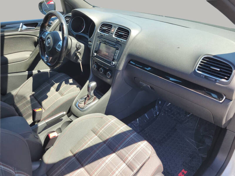 2011 Volkswagen GTI Autobahn PZEV