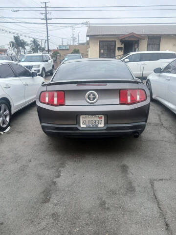 2010 Ford Mustang V6