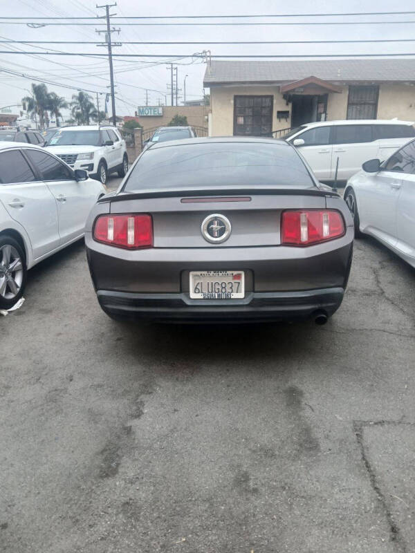2010 Ford Mustang V6