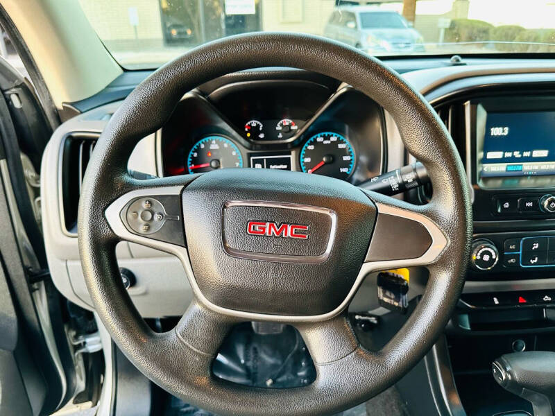 2017 GMC Canyon Base photo 16