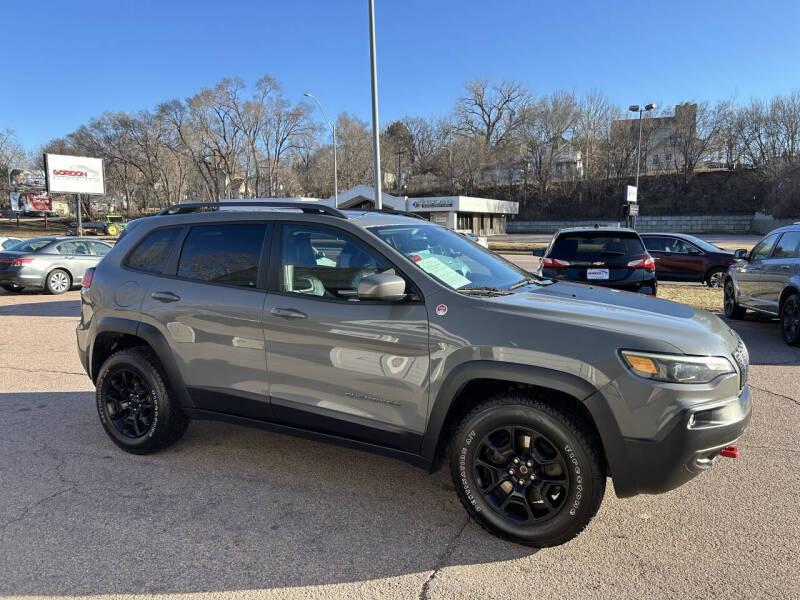 2019 Jeep Cherokee Trailhawk