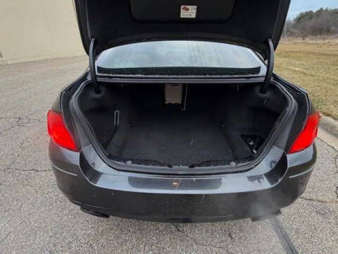 2011 BMW 5 Series 550i