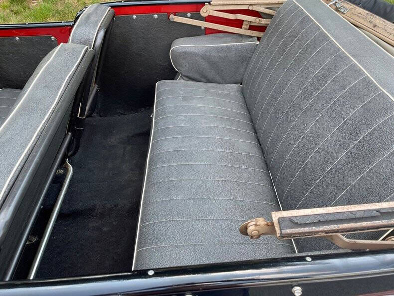 1948 Willys Jeepster