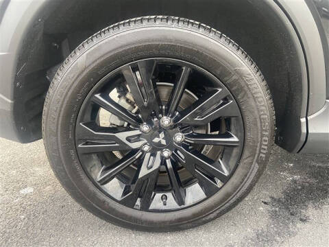 2024 Mitsubishi Eclipse Cross LE