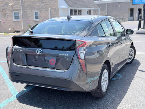 2016 Toyota Prius Two