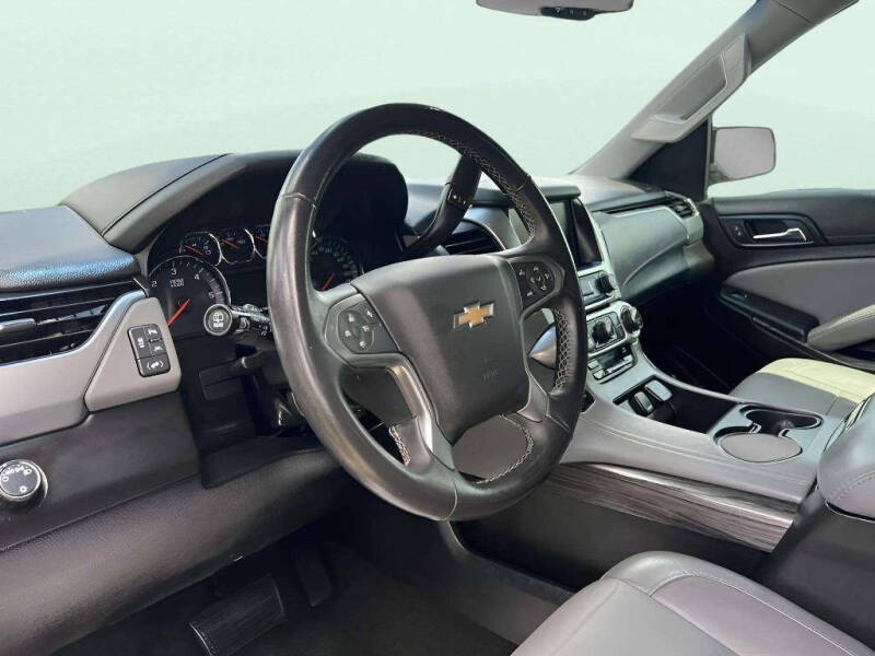 2017 Chevrolet Suburban LT