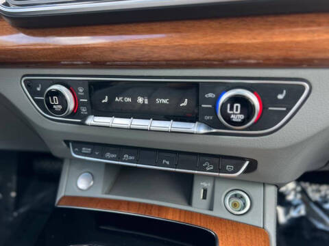 2022 Audi Q5 quattro S line Prem Plus 45 TFSI