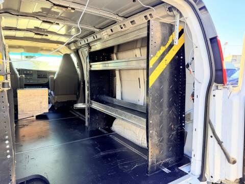 2023 Chevrolet Express 2500