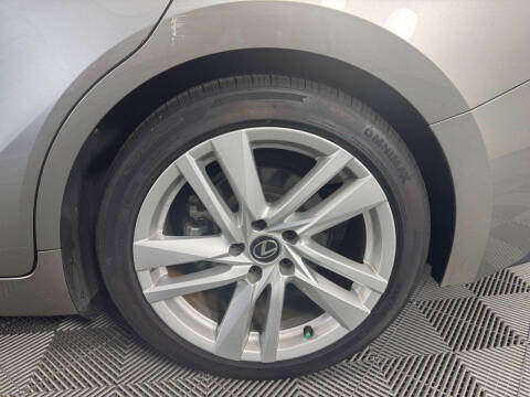 2023 Lexus IS 300