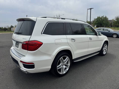 2014 Mercedes-Benz GL-Class GL 550 4MATIC