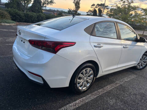 2019 Hyundai Accent SE