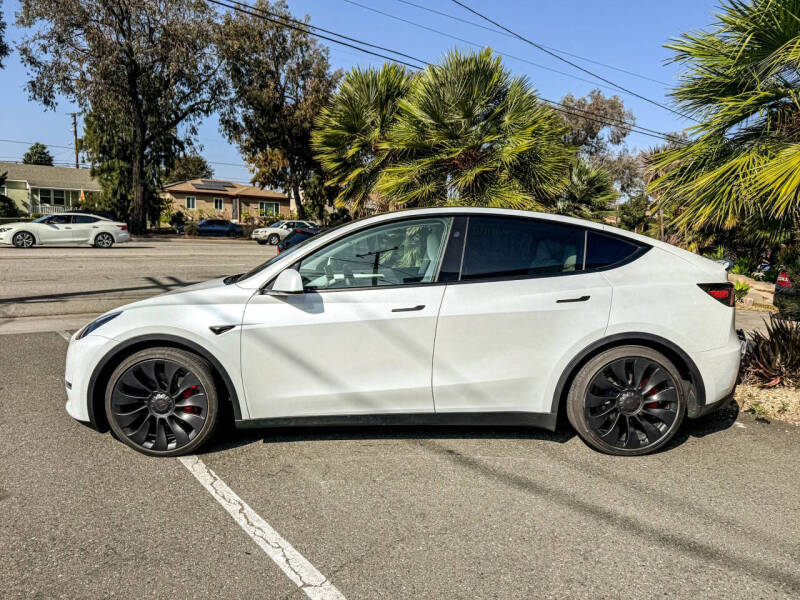 2025 Tesla Model Y Performance