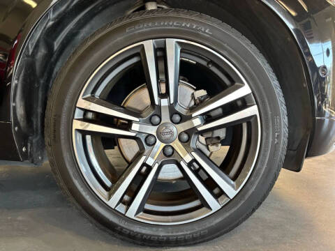 2019 Volvo XC60 T5 Momentum