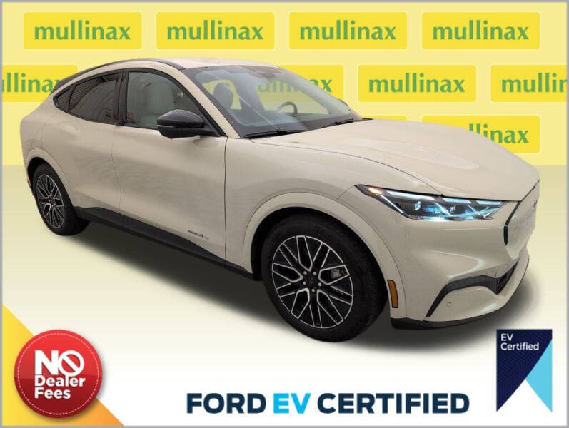 2025 Ford Mustang Mach-E Premium