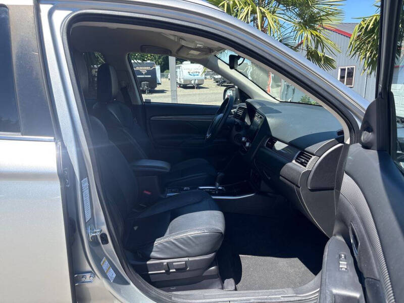 2020 Mitsubishi Outlander SEL