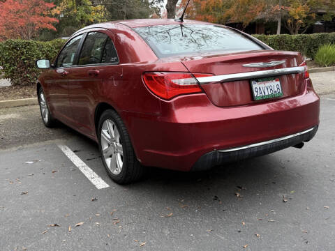 2013 Chrysler 200 LX