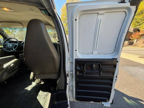 2019 Chevrolet Express 2500