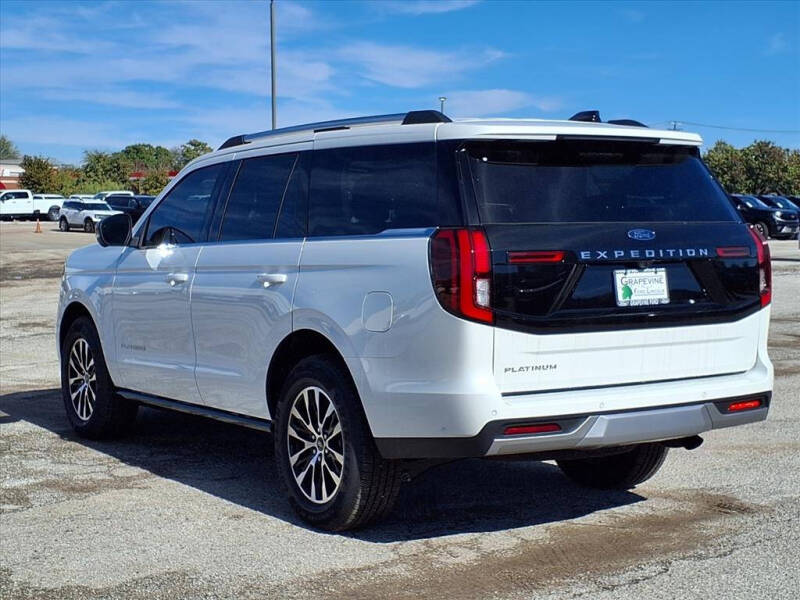 2025 Ford Expedition Platinum