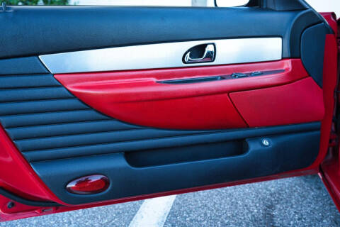 2003 Ford Thunderbird