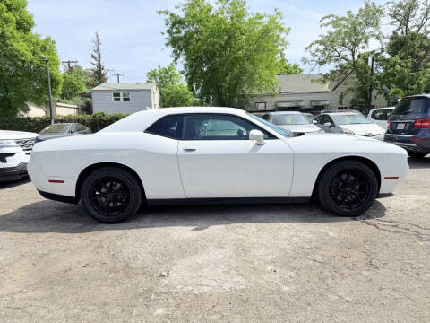 2018 Dodge Challenger SXT Plus