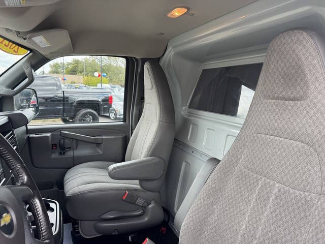 2021 Chevrolet Express 2500