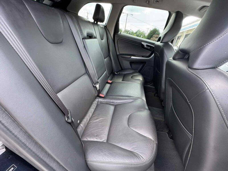 2016 Volvo XC60 T5 Premier