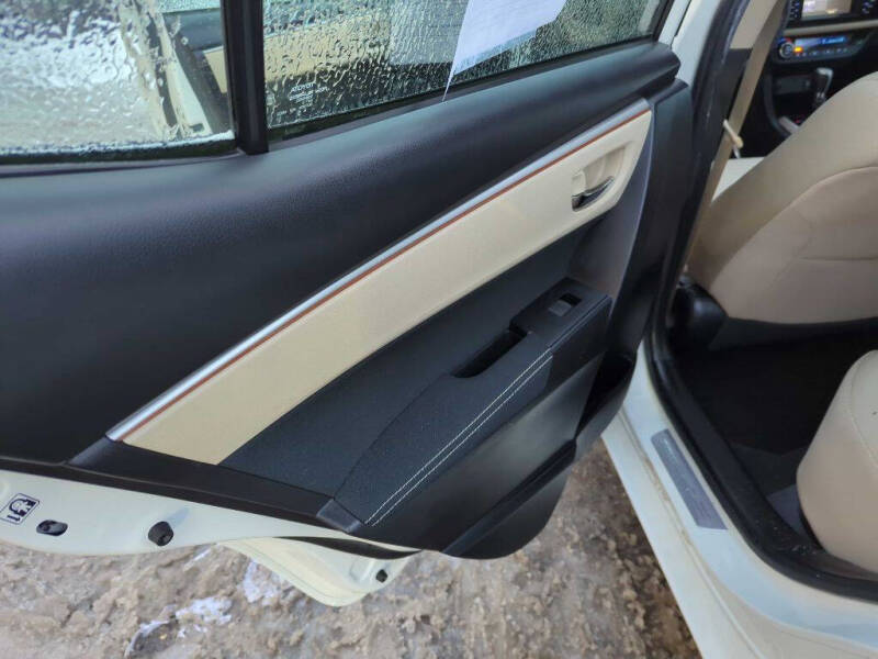 2015 Toyota Corolla LE Plus