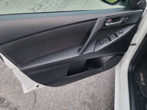 2013 Mazda MAZDA3 i Touring