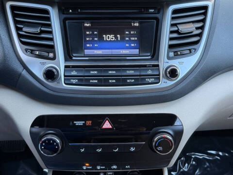 2017 Hyundai Tucson SE