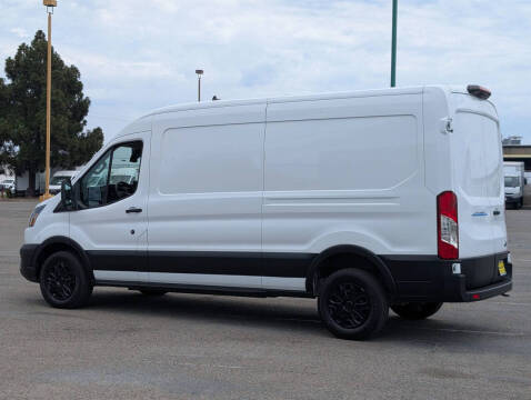 2023 Ford E-Transit
