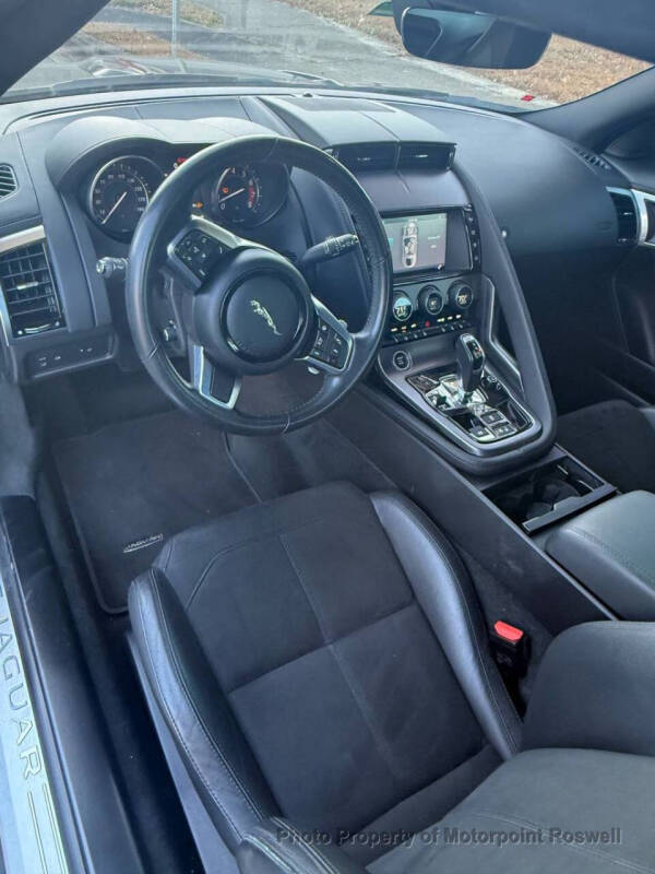 2018 Jaguar F-TYPE 296HP