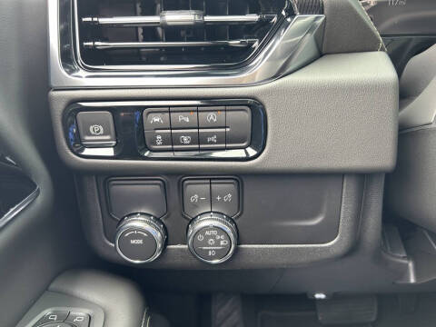 2025 GMC Yukon XL Elevation