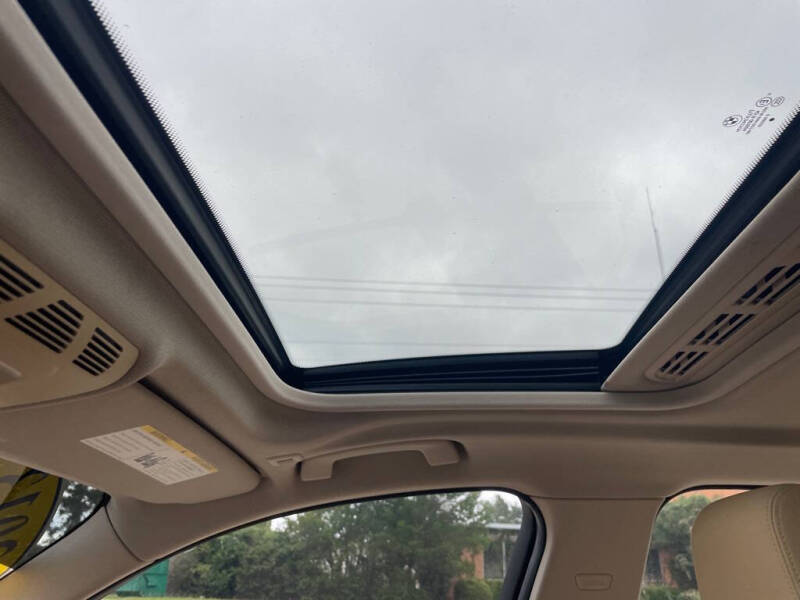 2013 BMW 3 Series 320i